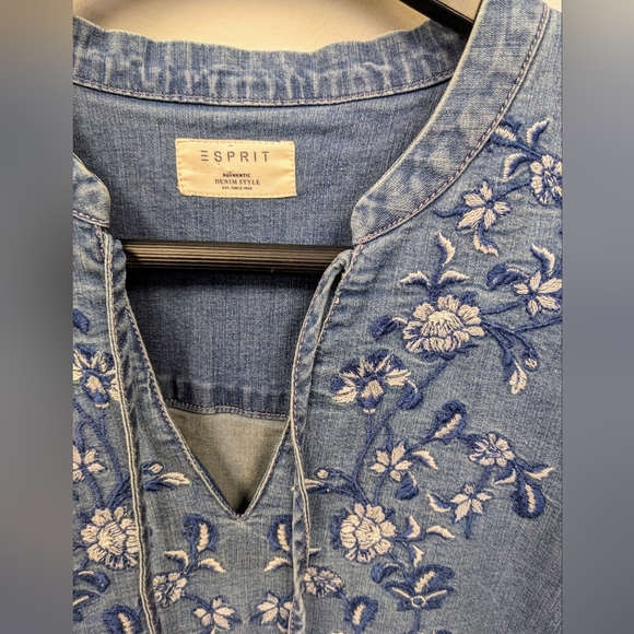 Vintage ESPRIT embroidered bell sleeve denim midi dress - Picture 2 of 3